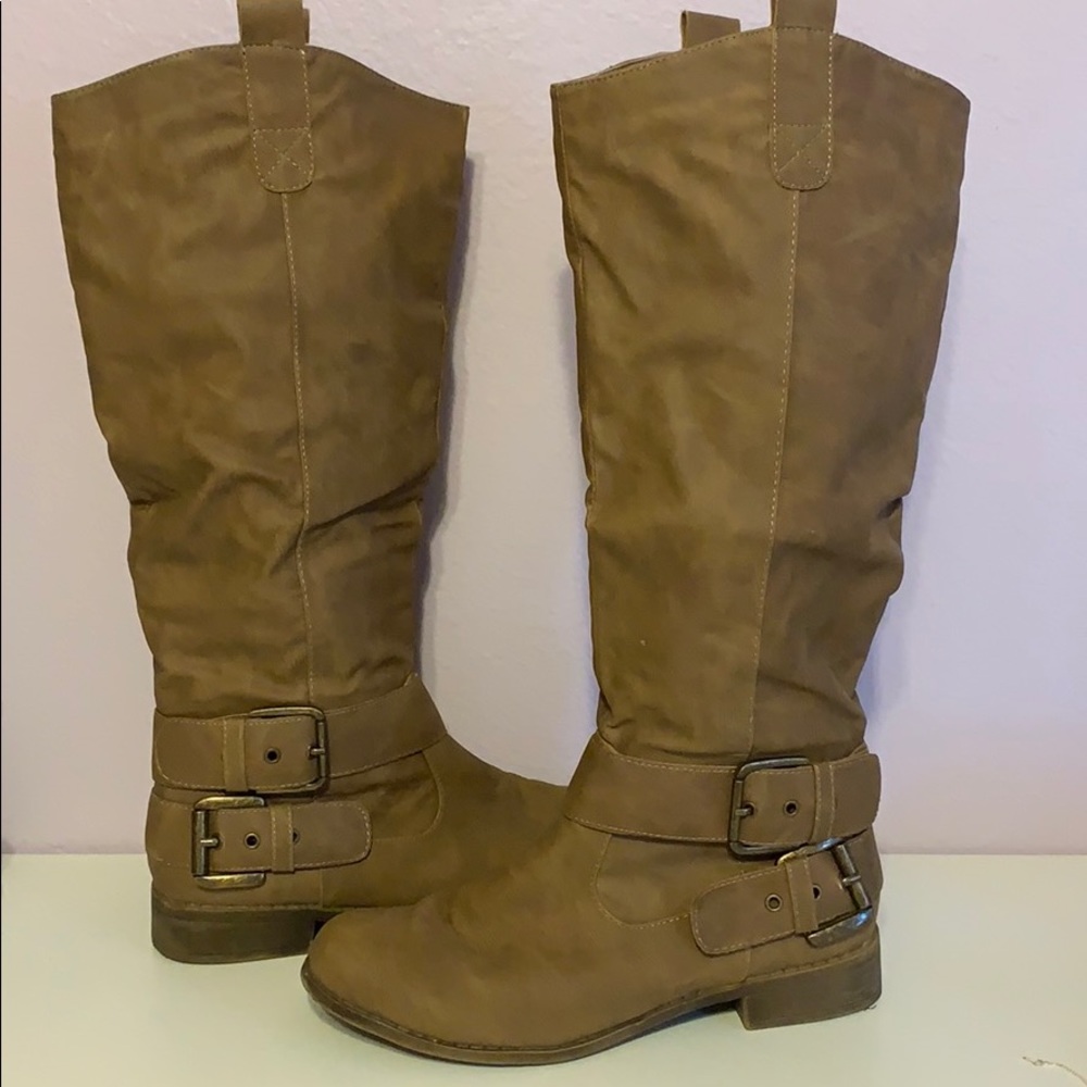 brown buckle boots